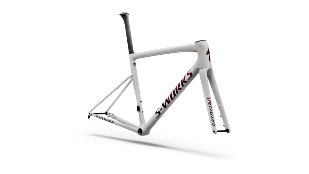 74926-02_TARMAC-SL8-SW-FRMSET-METWHTSIL-CMLNREDGLD-BLK_FDSQ_DARK