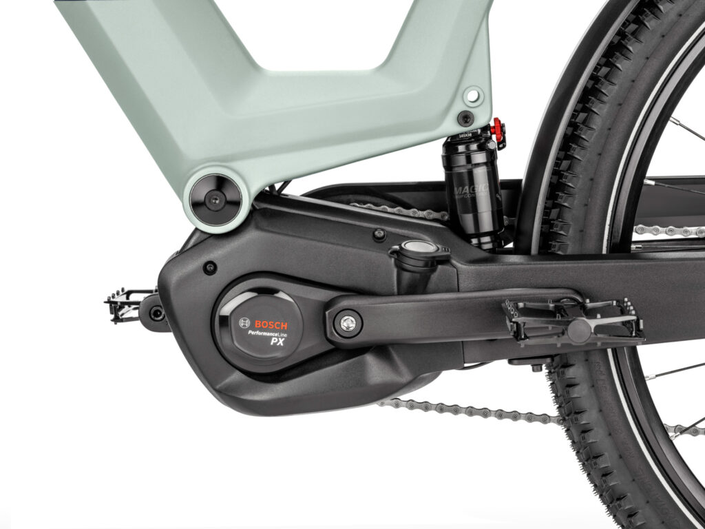 xr4fvm60l260-xroad-4-fs-motor-detail-view-studio-1900x1425